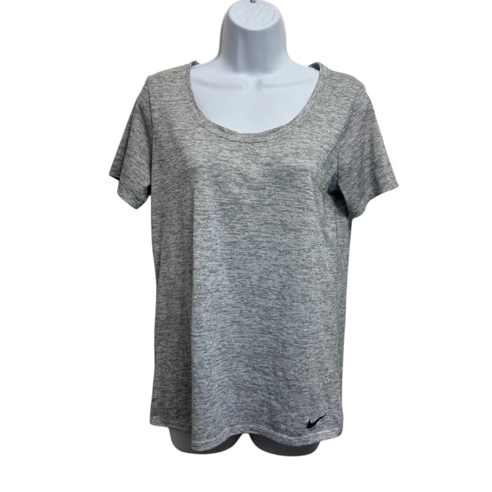 Nike‎ Women’s Dri Fit Legend Scoop neck training top size M